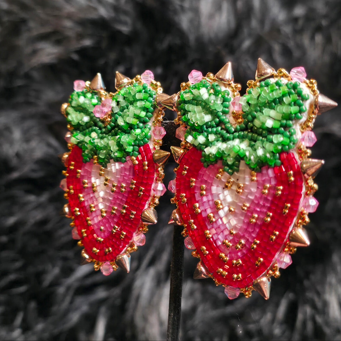 24k Gold/Satin Silk Strawberry 🍓