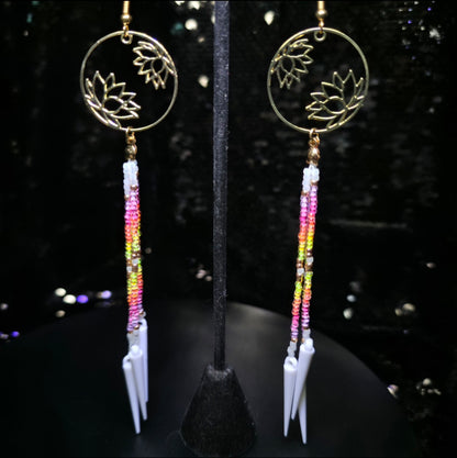 White/gold neon sunset lotus