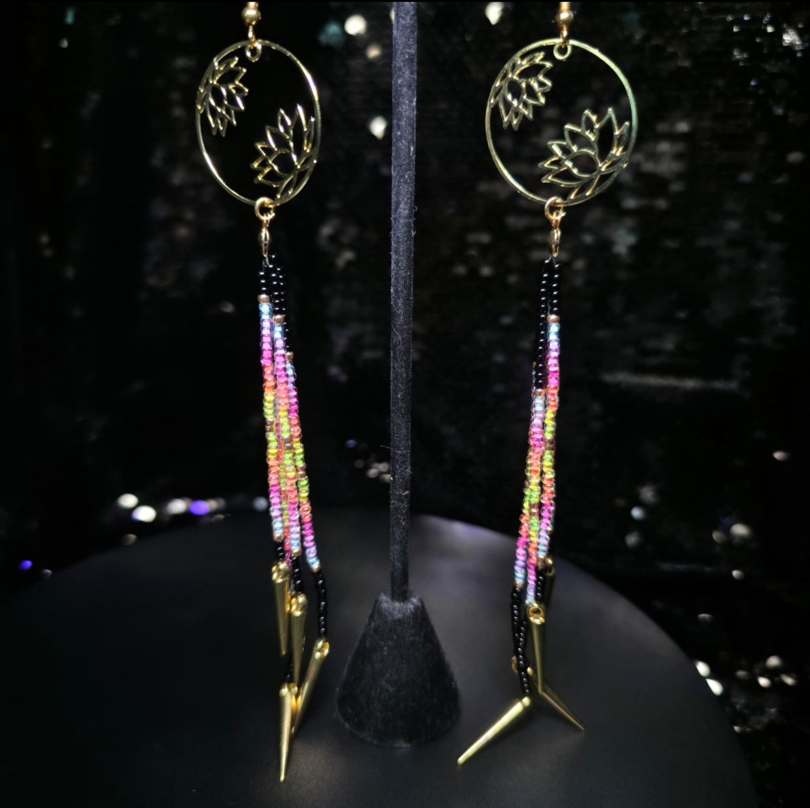 Black/gold neon sunset lotus